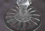 Serviço de cristal facetado composto de: 12 taç... - Serviço de cristal facetado composto de: 12 taças para champagne; 7 para água; 12 para vinho tinto; 10 para vinho branco; 12 para vinho do Porto...