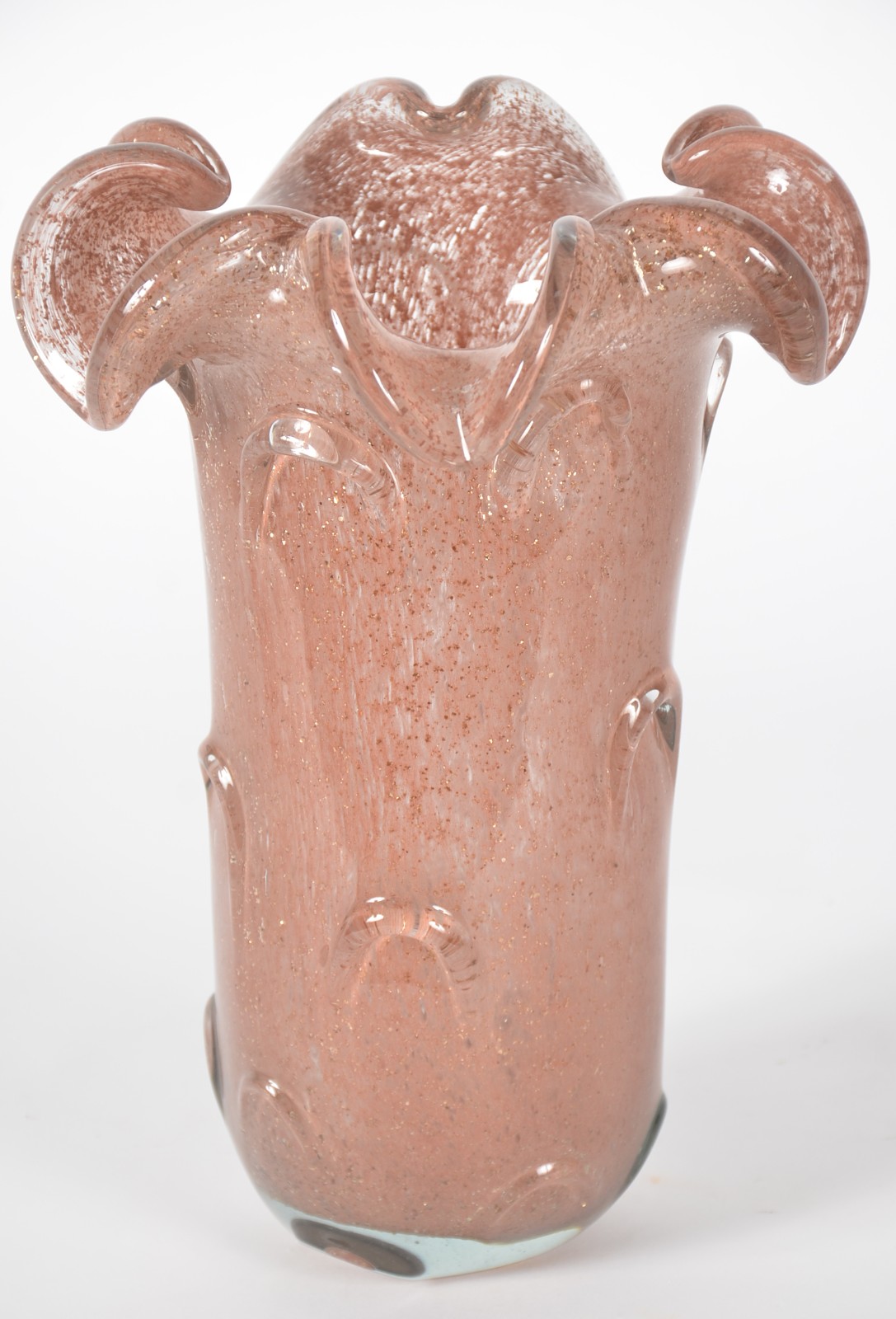 Vaso de vidro decorativo, trabalhado em gomos. - foto 1 de 4