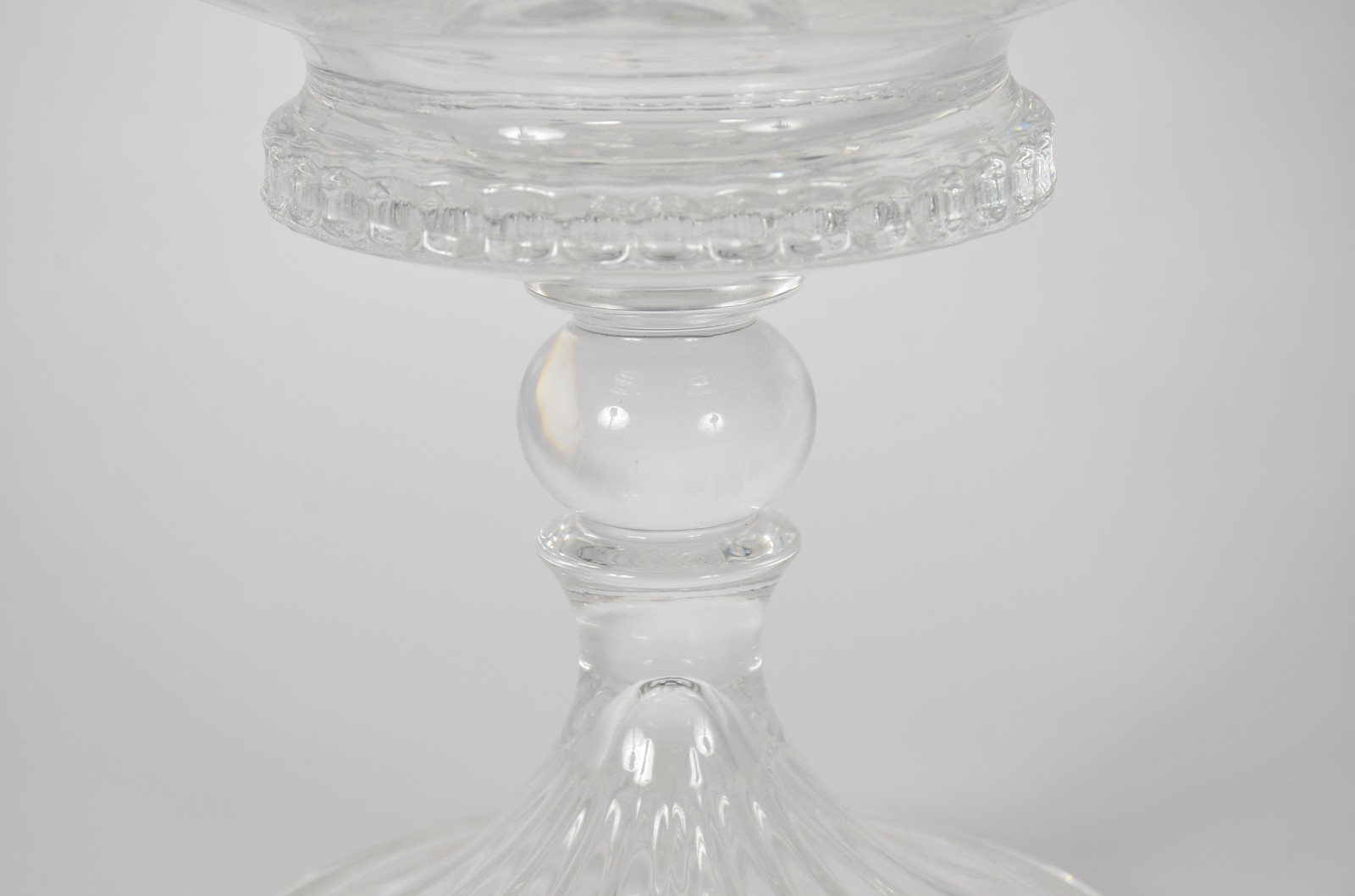 Fruteira de vidro decorativo, trabalhada. - foto 4 de 7