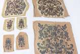 Conjunto de tecidos franceses bordados em tapeç... - Conjunto de tecidos franceses bordados em tapeçaria para assentos e braços de cadeiras.