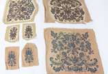 Conjunto de tecidos franceses bordados em tapeç... - Conjunto de tecidos franceses bordados em tapeçaria para assentos e braços de cadeiras.