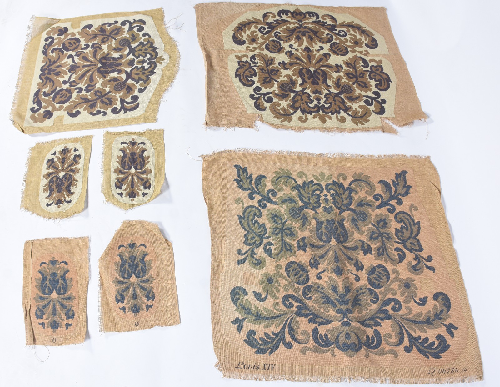 Conjunto de tecidos franceses bordados em tapeçaria para assentos e... - foto 2 de 7