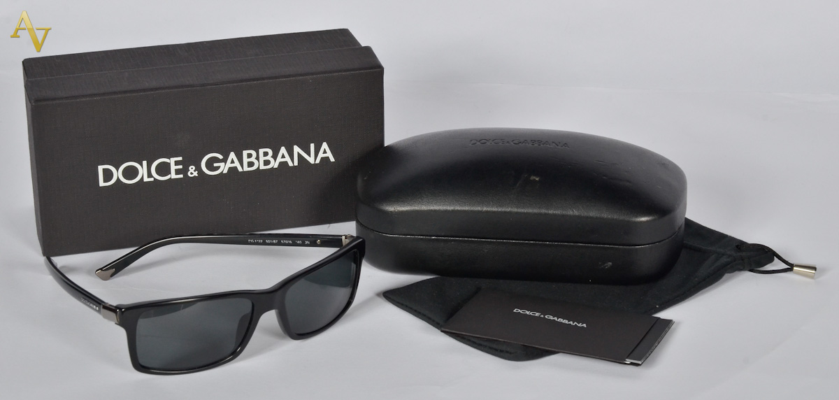 DOLCE & GABBANA - Óculos de sol.