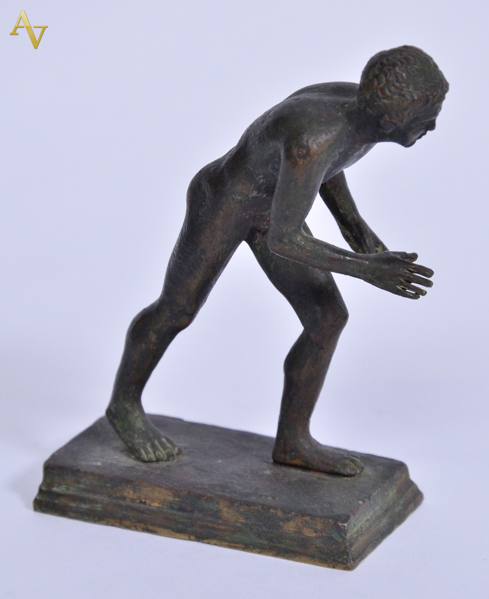 Atleta de bronze. Alt. 12 cm.