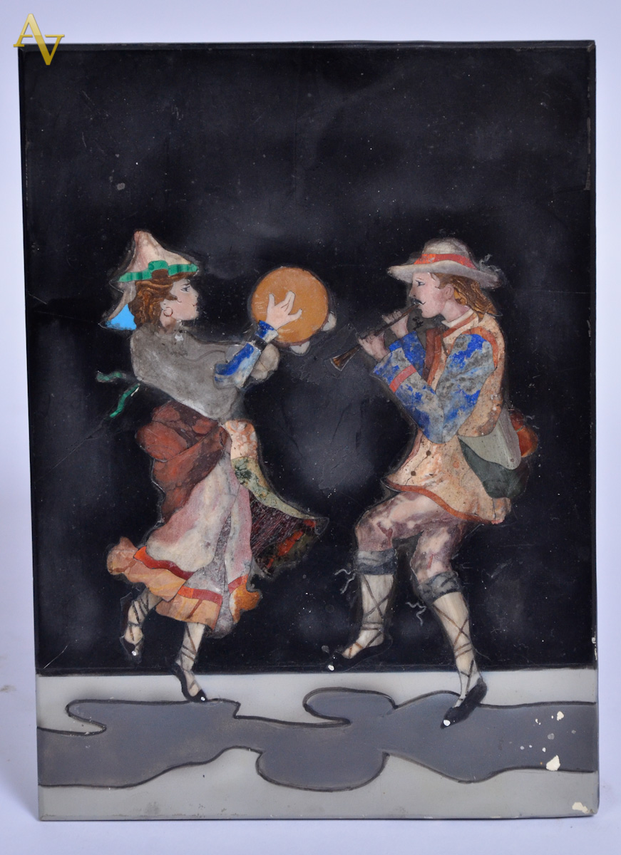 Placa de marmore trabalhada com cenas de danca ( pequeno defeito na...
