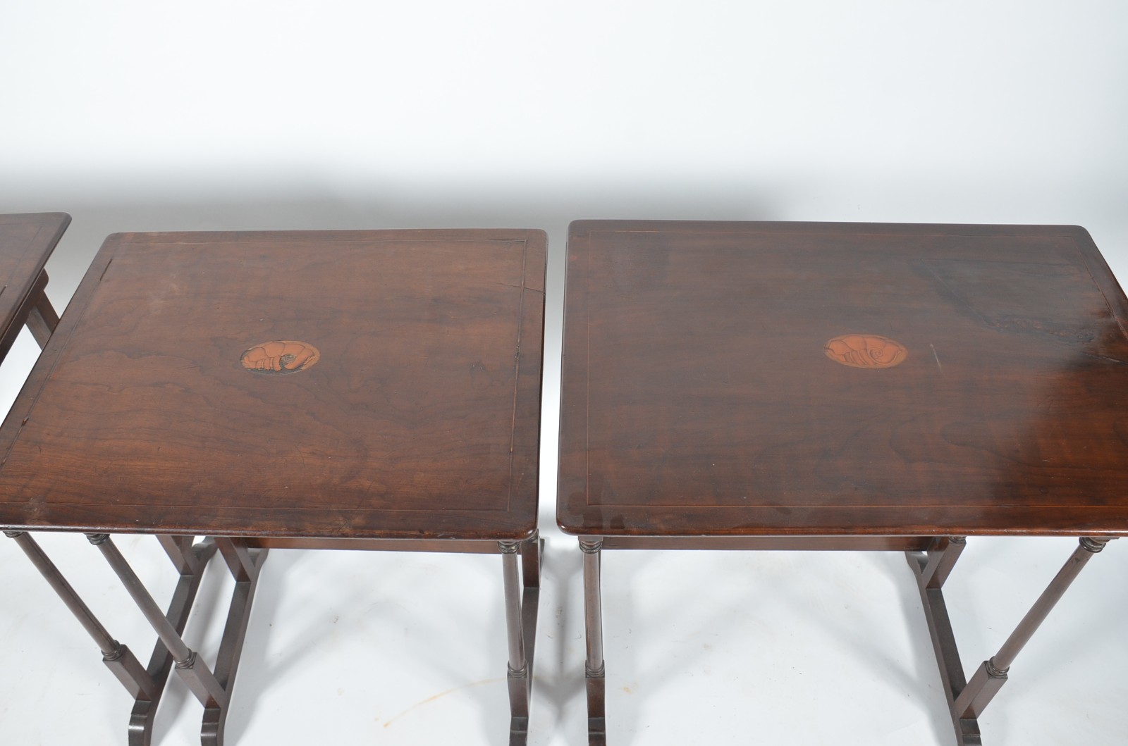 Mesa ninho de madeira nobre com 3 peças de encaixe, tampos... - foto 7 de 11