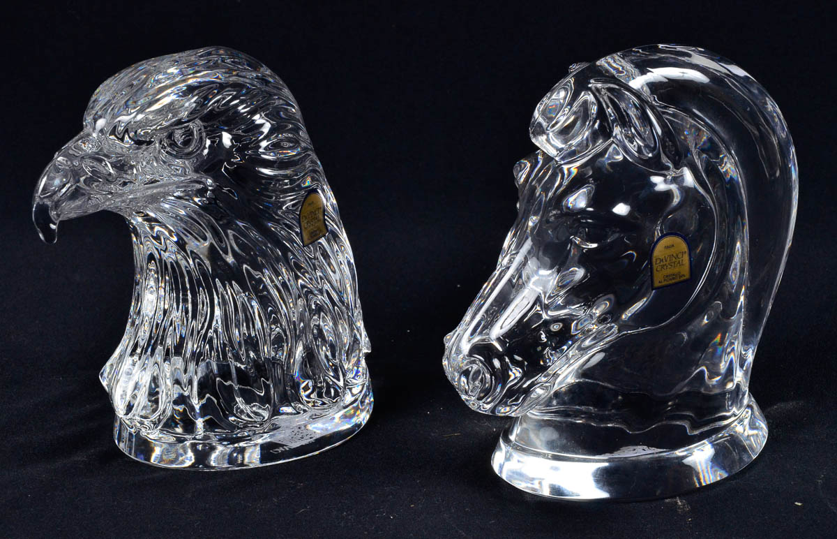 Duas escultura em cristal italiano DA VINCI, sendo 1 representando...