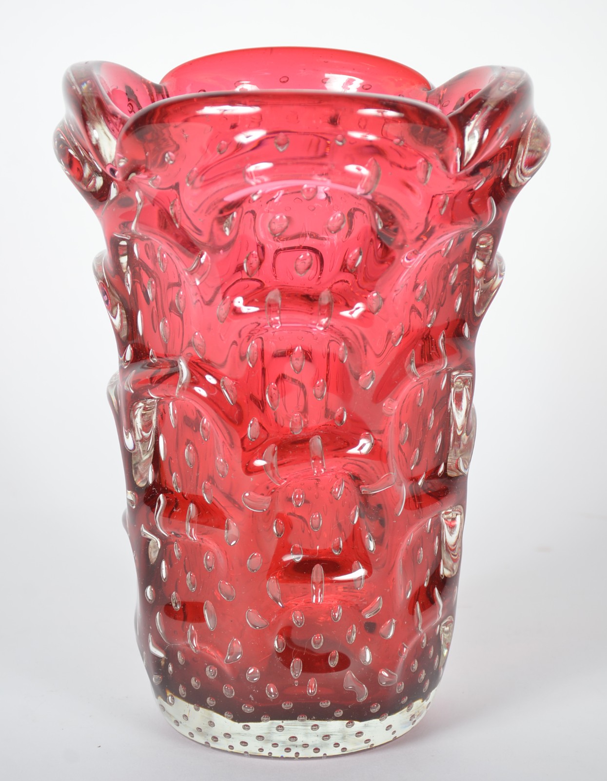 Vaso de murano italiano na cor rubi. - foto 1 de 6