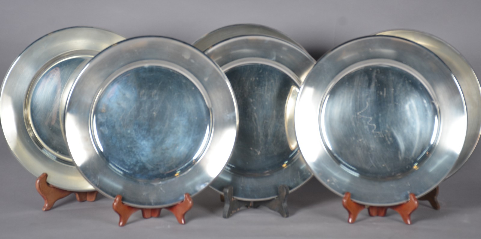 Seis souplats de metal prateado Eberle. Com desgastes. - foto 1 de 5