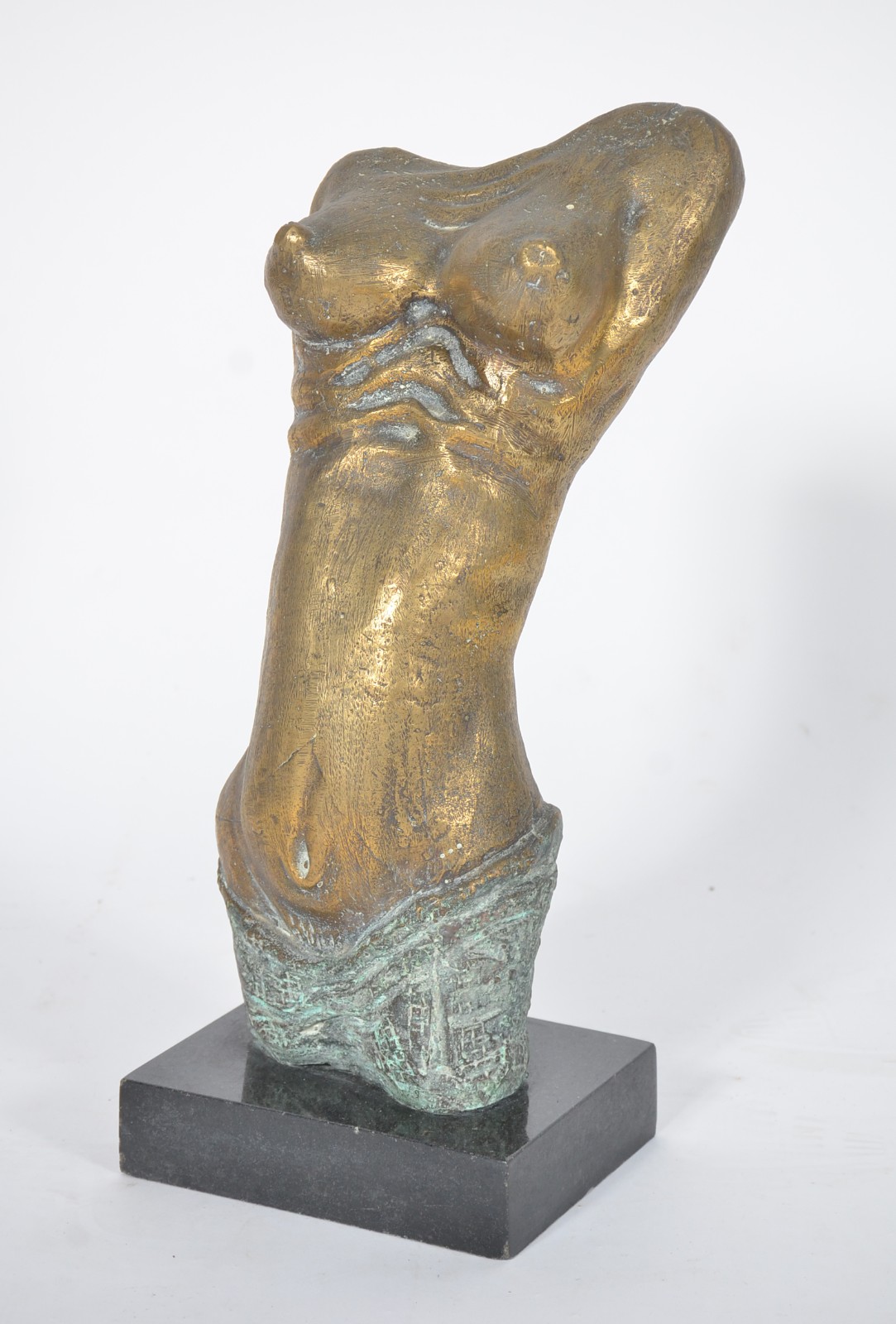 Escultura de bronze representando torso feminino, base de mármore... - foto 1 de 5