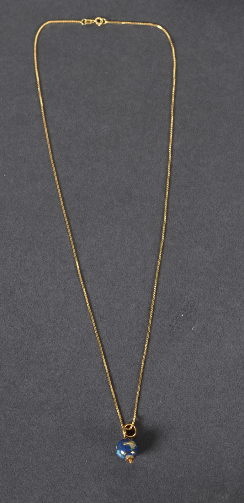 Gargantilha de ouro 18k., contraste 750, modelo veneziano com... - foto 2 de 7