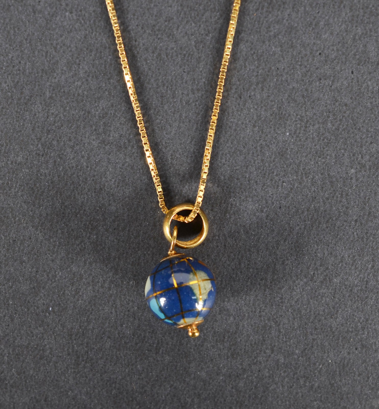 Gargantilha de ouro 18k., contraste 750, modelo veneziano com... - foto 7 de 7