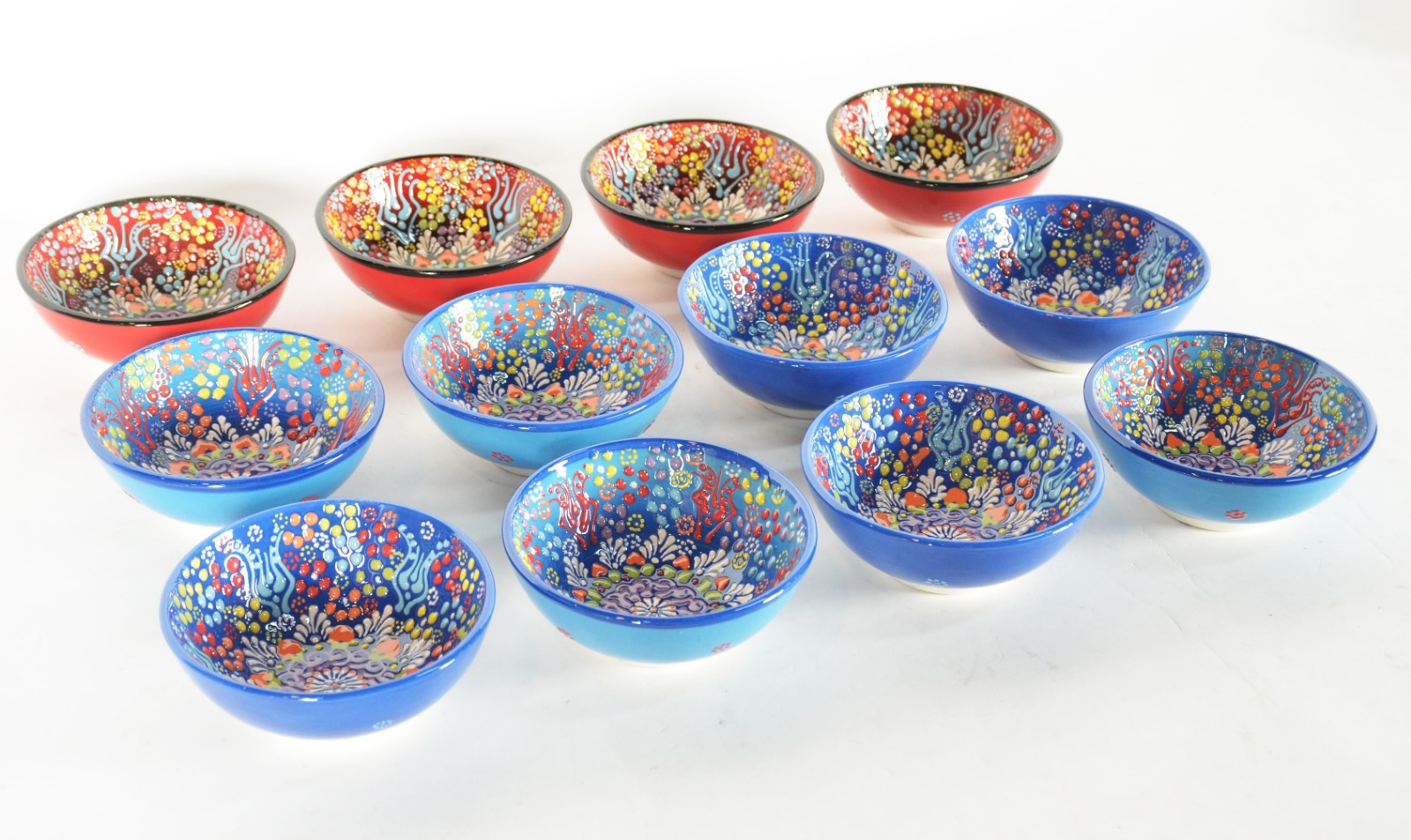Doze bowls de cerâmica espanhola pintados á mão com guirlandas... - foto 1 de 5