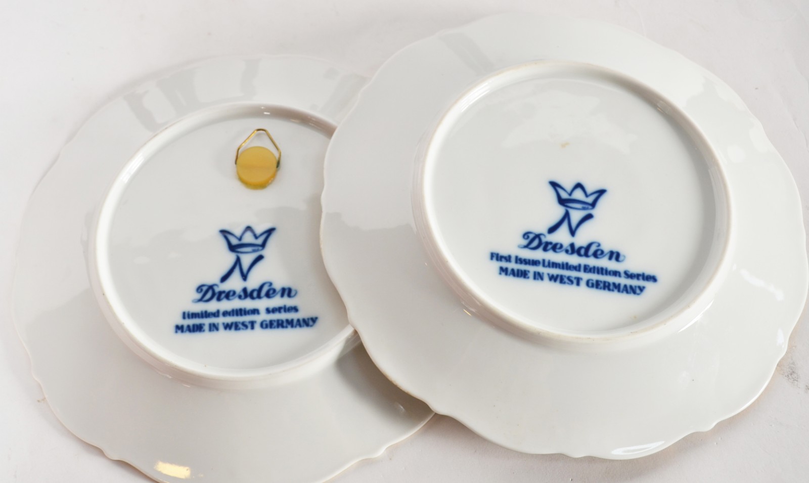 Quatro pratos de porcelana alemã de Dresden, edições limitadas, com... - foto 6 de 6