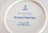 Cinco pratos de porcelana alemã, edições comemo... - Cinco pratos de porcelana alemã, edições comemorativas decorados com cenas natalinas em azul e branco.
