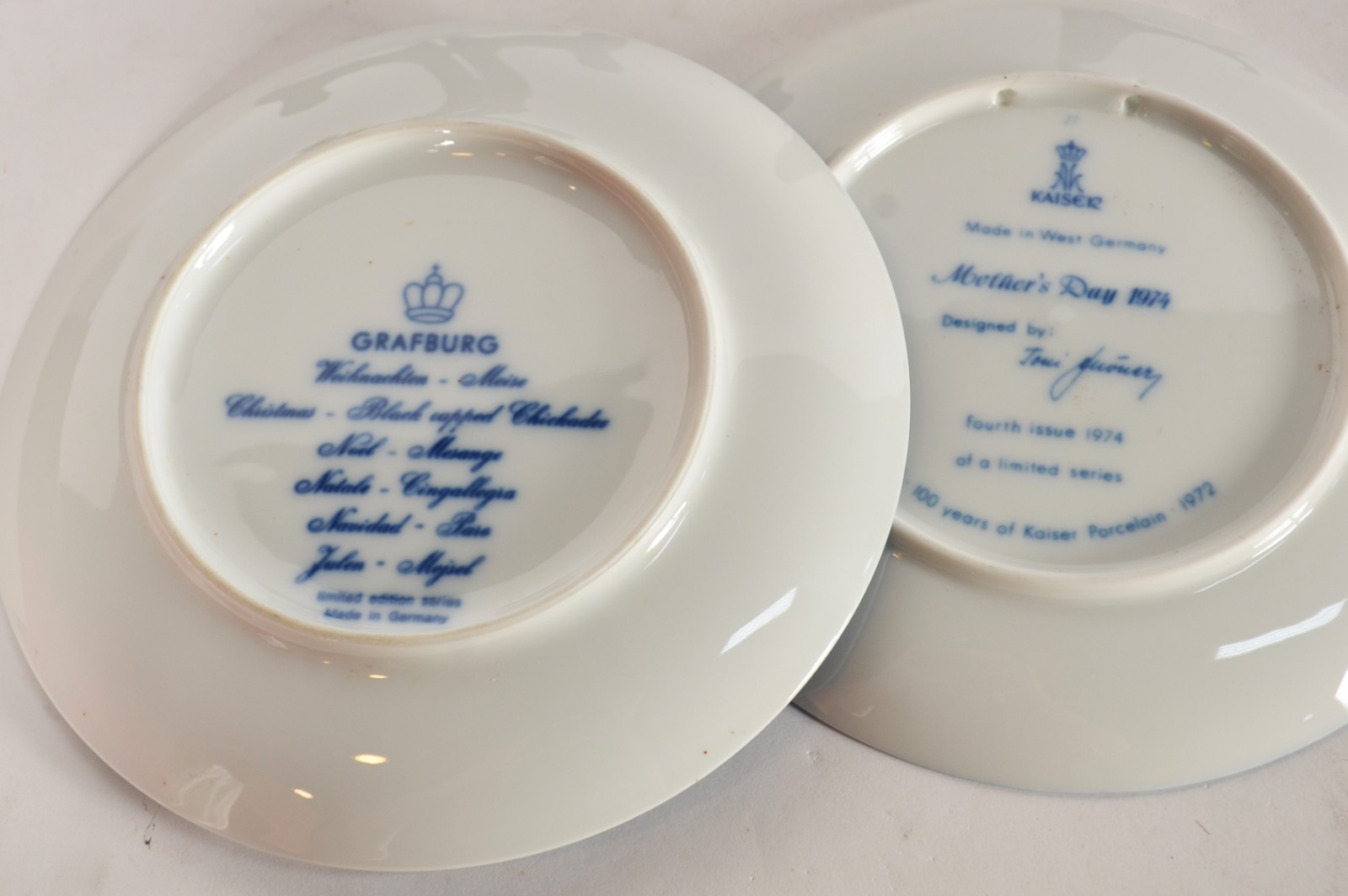 Cinco pratos de porcelana alemã Kaiser, séries limitadas, decorados... - foto 8 de 10