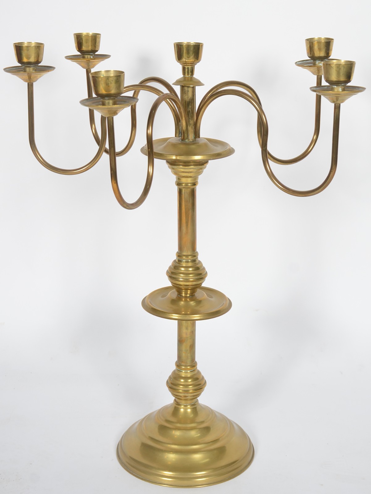 Grande candelabro de metal dourado com 5 braços, mangas de vidro... - foto 4 de 6