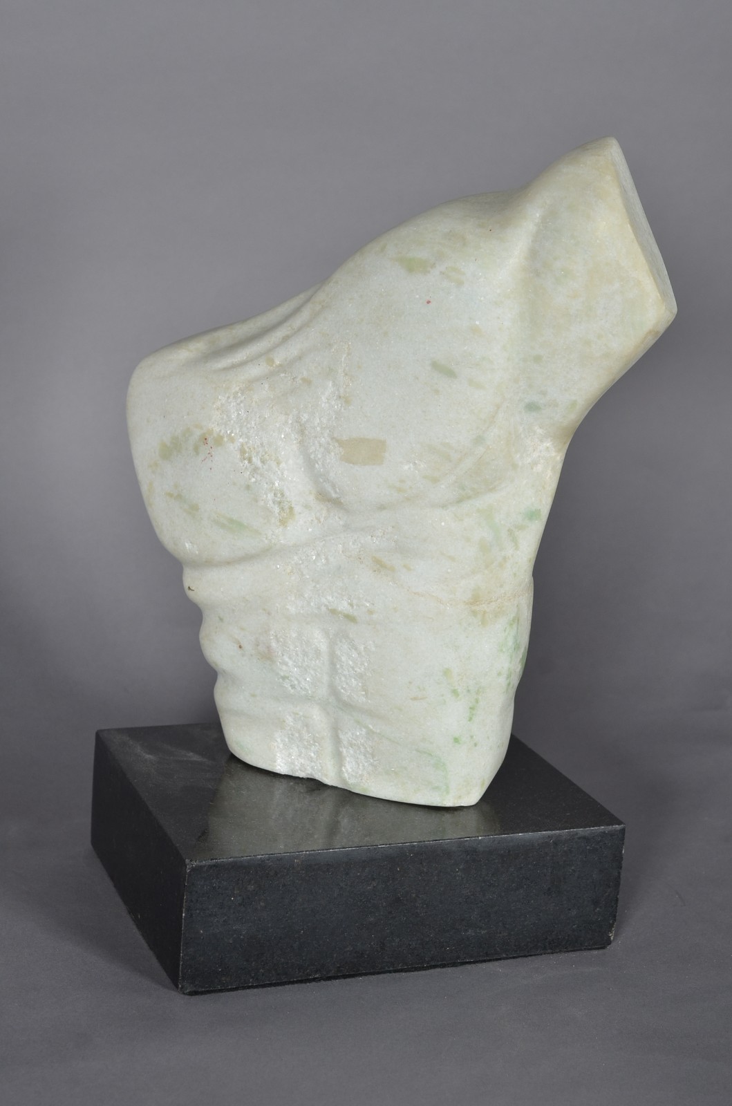 Escultura de mármore. - foto 1 de 4