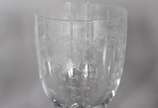 Diversos cálices de cristal lavrado composto de... - Diversos cálices de cristal lavrado composto de: 8 para vinho tinto, 3 para vinho branco, 9 para vinho do Porto (2 tamanhos diferentes), 8 para ...
