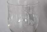 Diversos cálices de cristal lavrado composto de... - Diversos cálices de cristal lavrado composto de: 8 para vinho tinto, 3 para vinho branco, 9 para vinho do Porto (2 tamanhos diferentes), 8 para ...