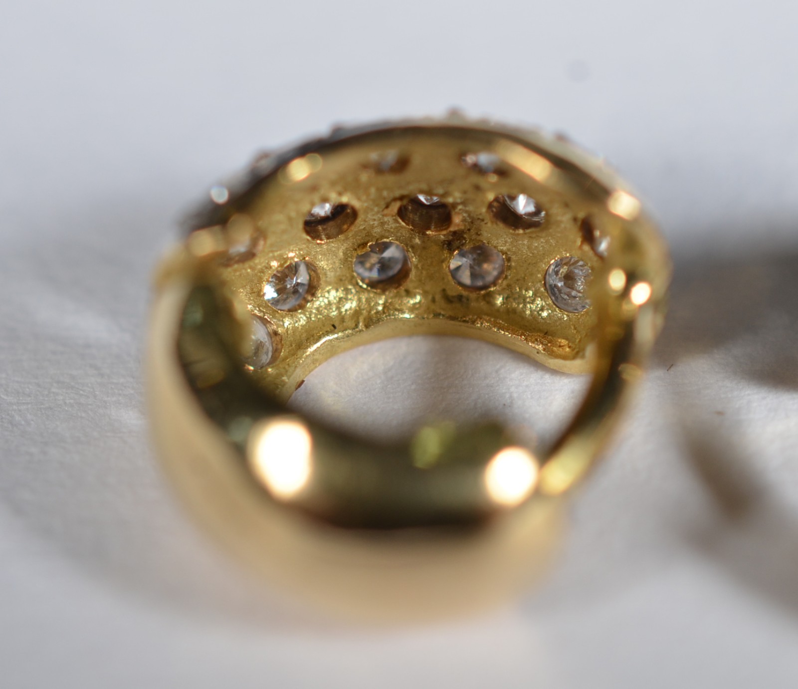 Par de brincos de ouro 18k., contraste 750, modelo argolinha bojuda... - foto 6 de 6