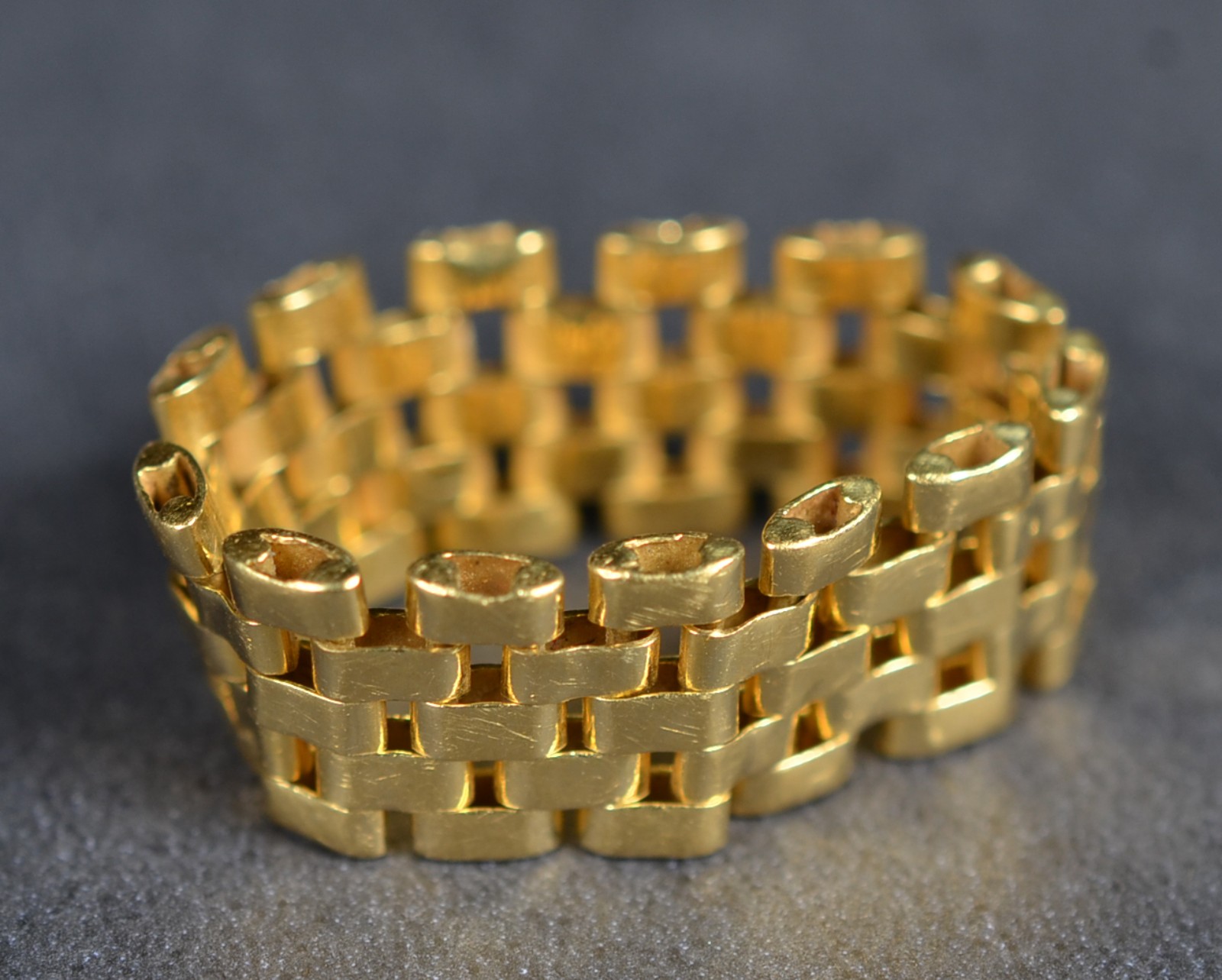 Anel de ouro 18k., contraste 750 modelo malha maleável, aro 16. (Por... - foto 1 de 4
