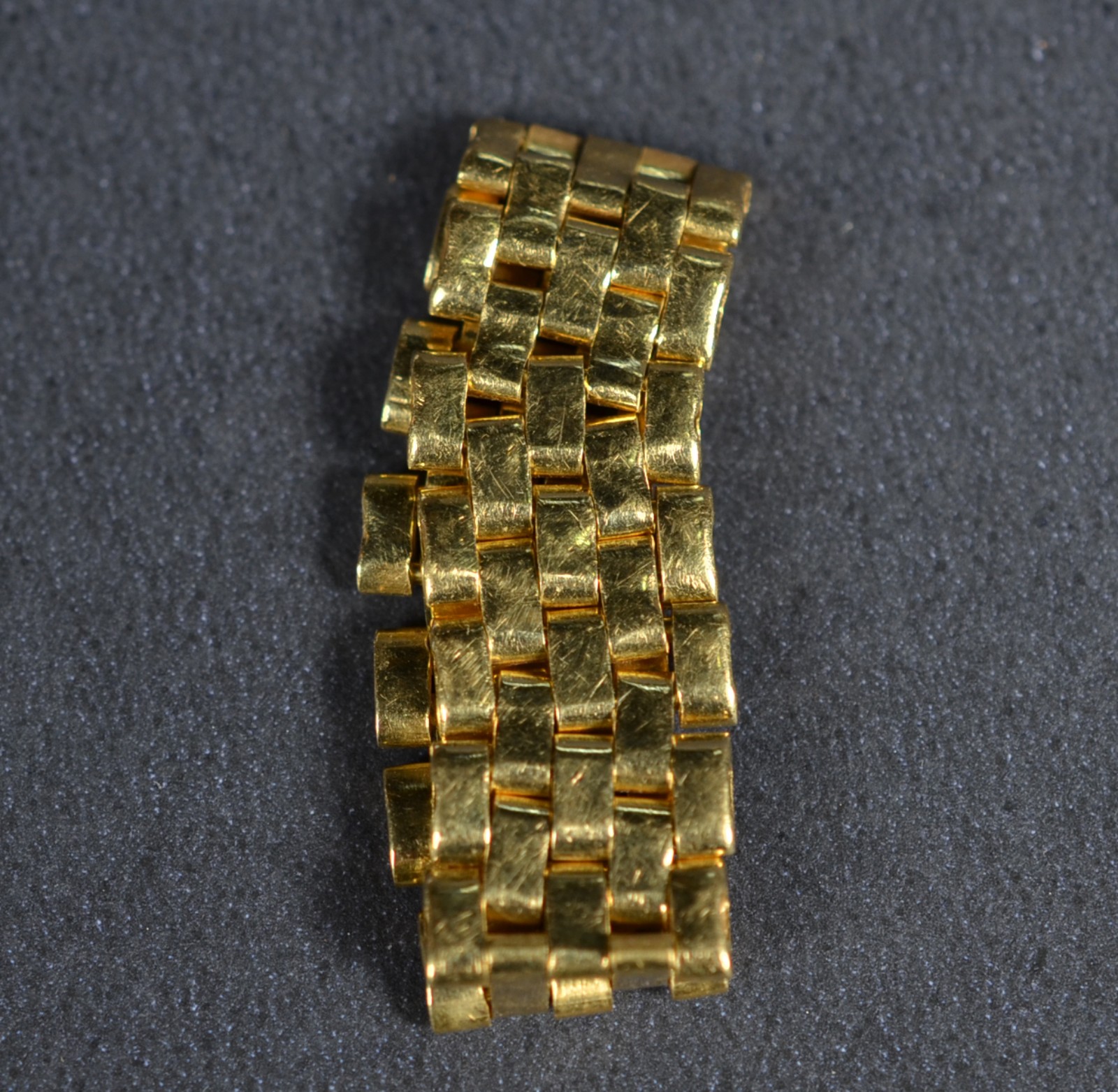 Anel de ouro 18k., contraste 750 modelo malha maleável, aro 16. (Por... - foto 3 de 4