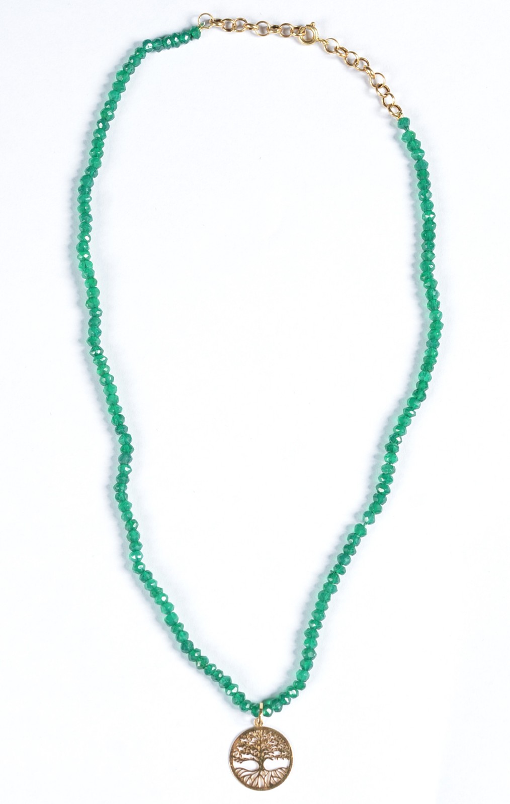 Colar com fio de ônix verde com fecho, corrente e pingente de ouro... - foto 2 de 6