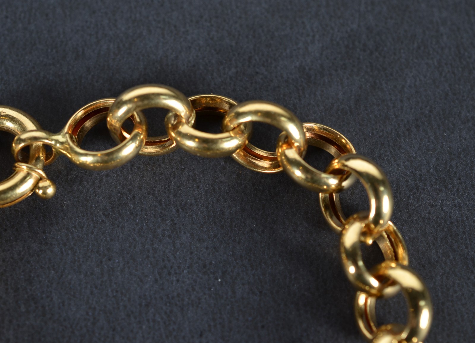 Pulseira de ouro 18k., contraste 750, modelo elos portugueses. (Por... - foto 3 de 4
