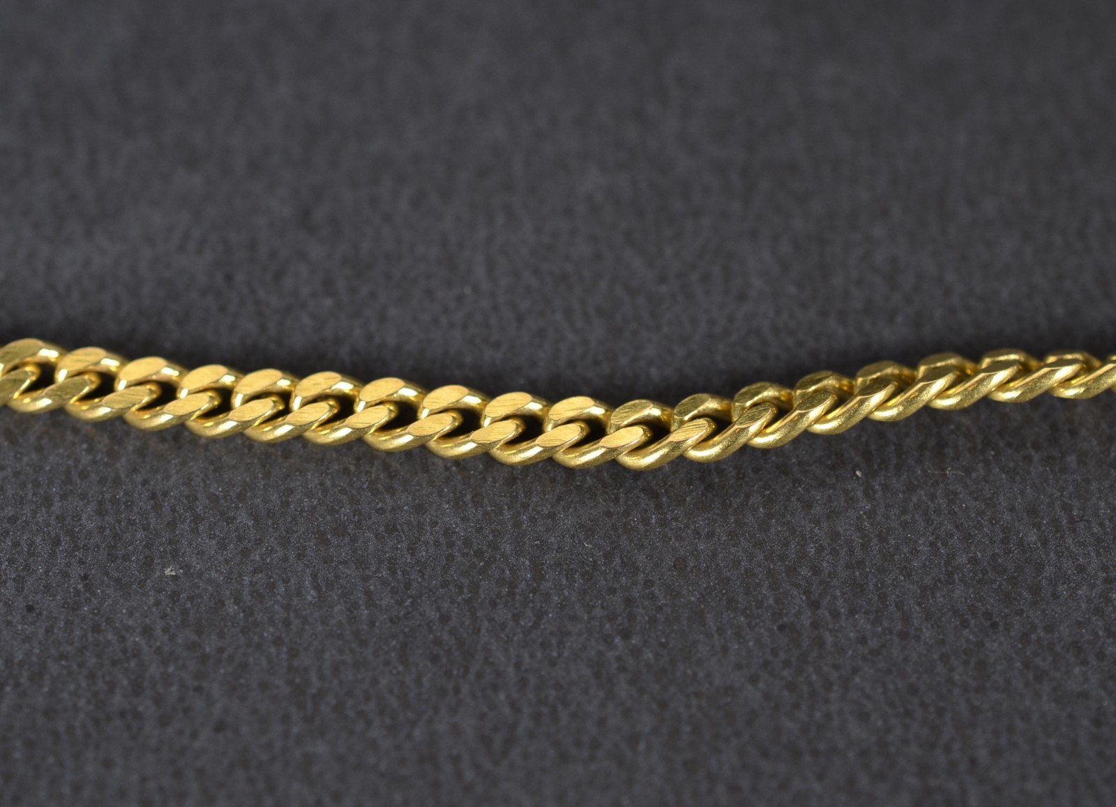 Cordão masculino de ouro 18k., contraste 750, modelo "grumet". (Por... - foto 1 de 4
