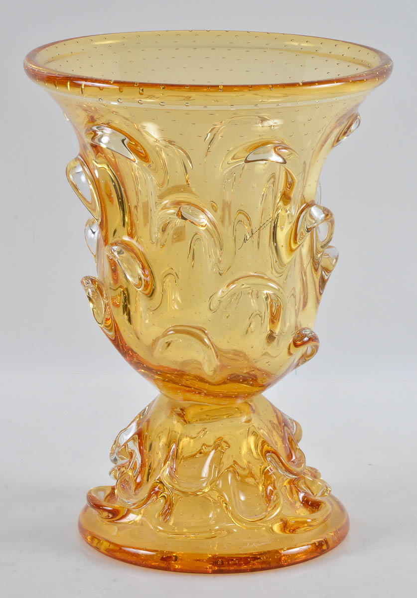 Grande vaso de murano na cor âmbar, alt. 40 cm, diam.30 cm.