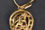 Colar de ouro 18k., contraste 750 modelo italia... - Colar de ouro 18k., contraste 750 modelo italiano, pingente no feitio ferradura.  (Por motivos de segurança a peça não se encontra na loja)