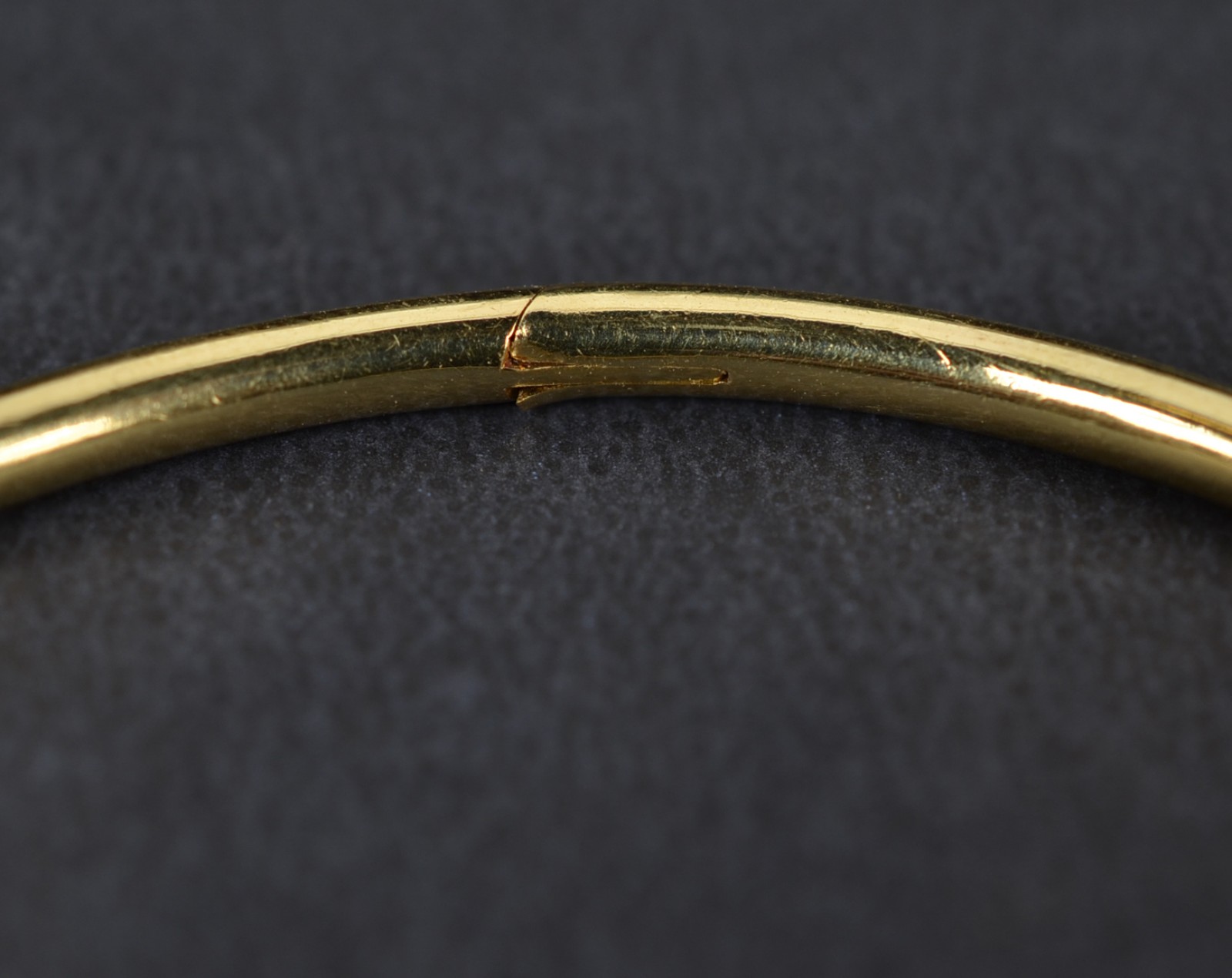 Pulseira de ouro 18k., contraste 750 modelo escrava. (Por motivos de... - foto 2 de 5