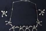 Conjunto de prata composto de: colar e par de b... - Conjunto de prata composto de: colar e par de brincos.