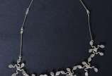 Conjunto de prata composto de: colar e par de b... - Conjunto de prata composto de: colar e par de brincos.