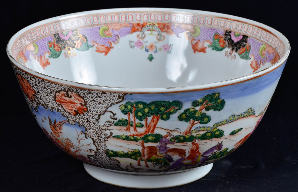 Bowl de porcelana chinesa - alt 14cm, diam. 30cm.