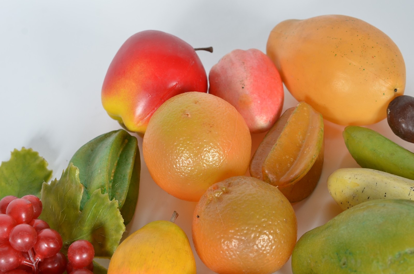 Conjunto de frutas de material sintético. - foto 4 de 6