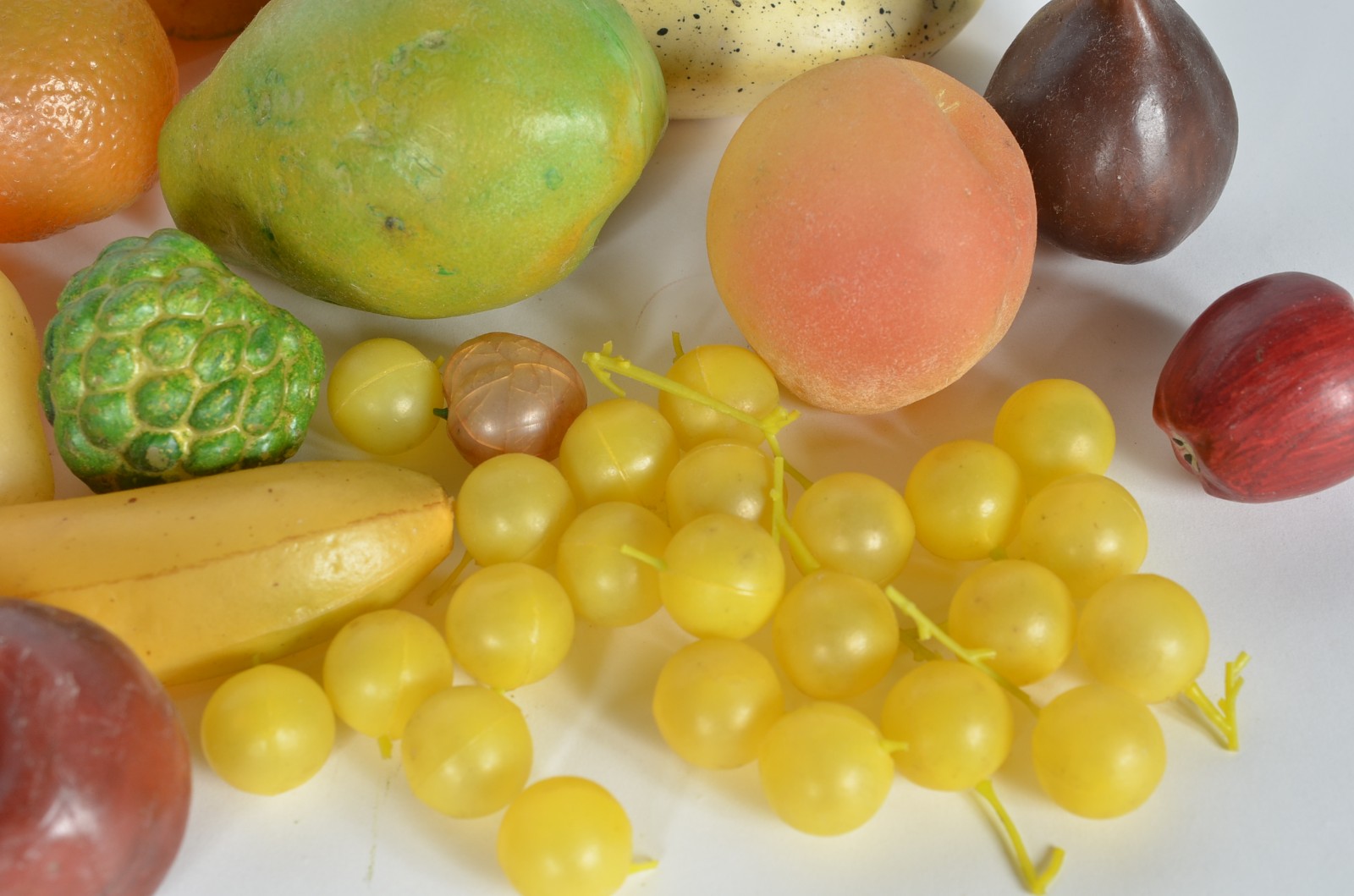 Conjunto de frutas de material sintético. - foto 6 de 6
