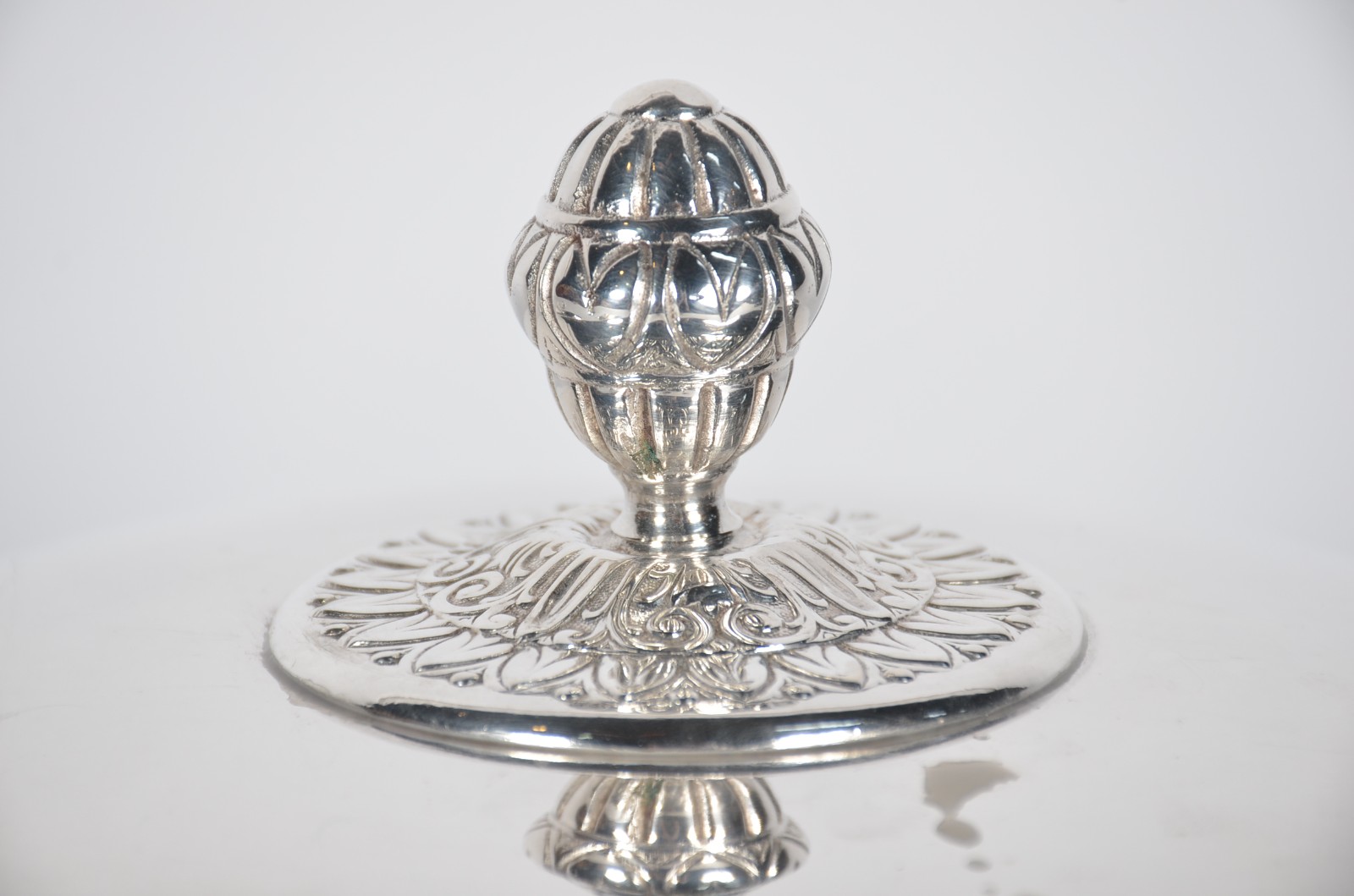 Baixela de metal prateado Wolff decoração "florzinha" composto de... - foto 10 de 11