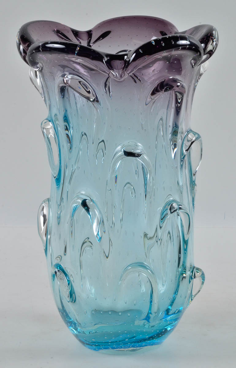 Vaso de murano na cor azul e ametista, bolhas internas. alt. 40cm...