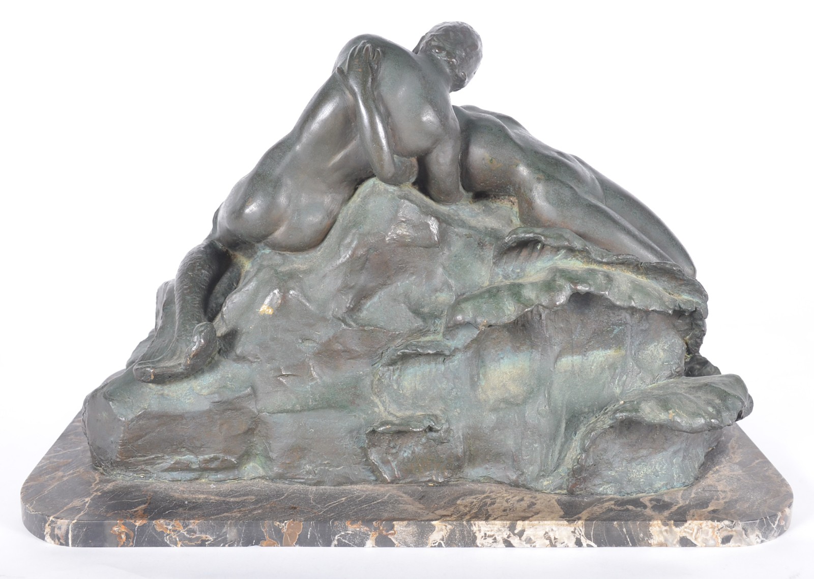 Escultura de bronze com pequeno relógio. - foto 4 de 8