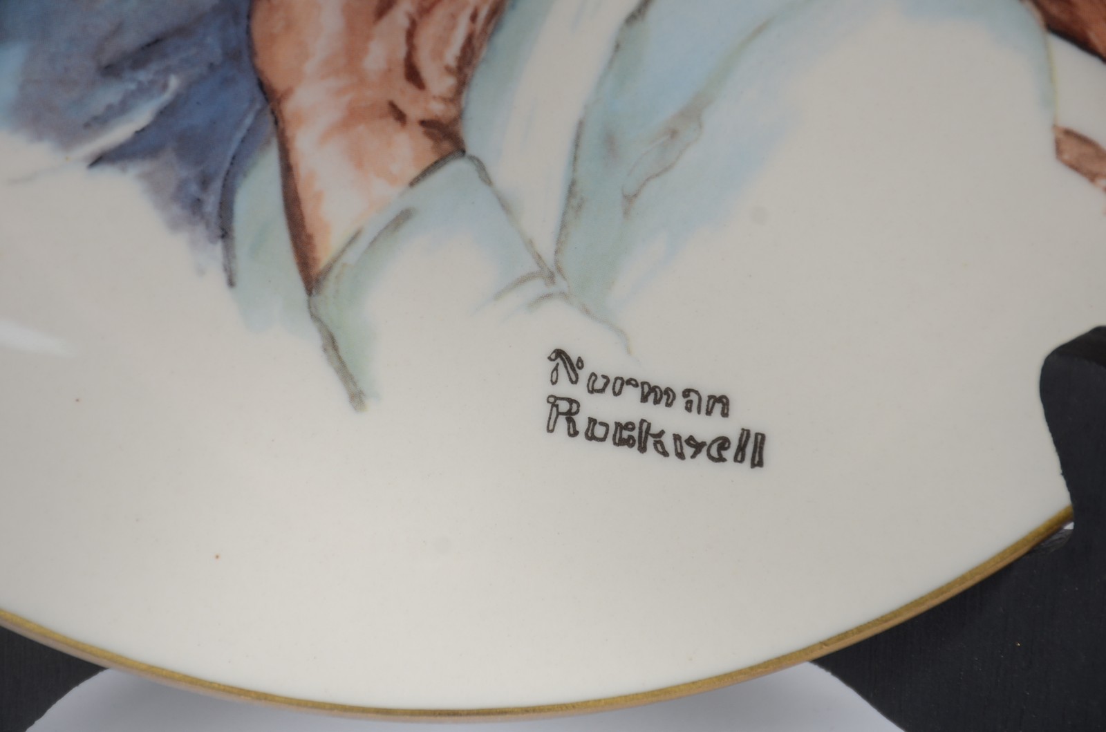 Quatro pratos de porcelana, sendo dois Knowles americanos em edições... - foto 2 de 9