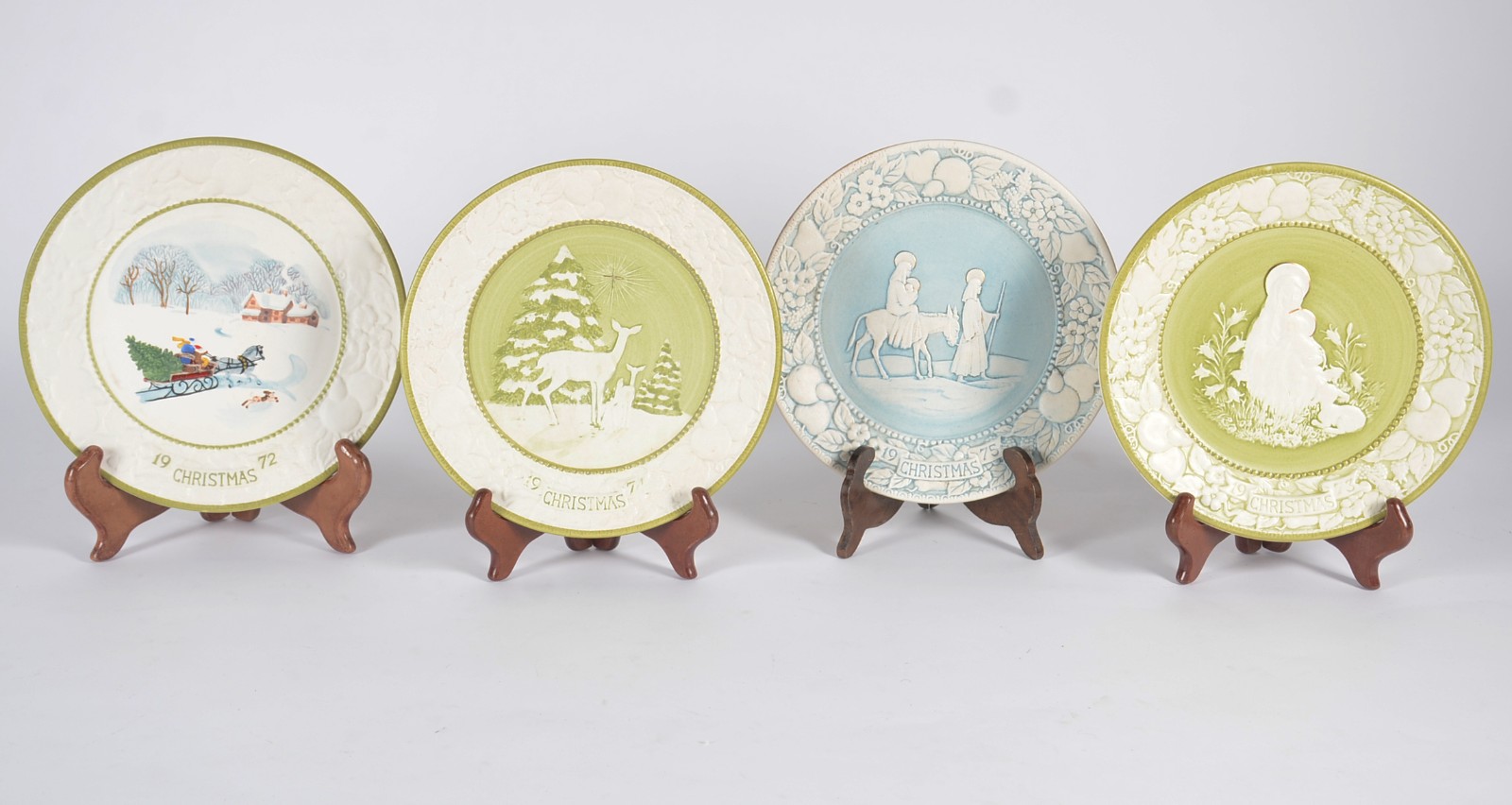 Quatro pratos de porcelana americana, edições limitadas comemorativas... - foto 1 de 7