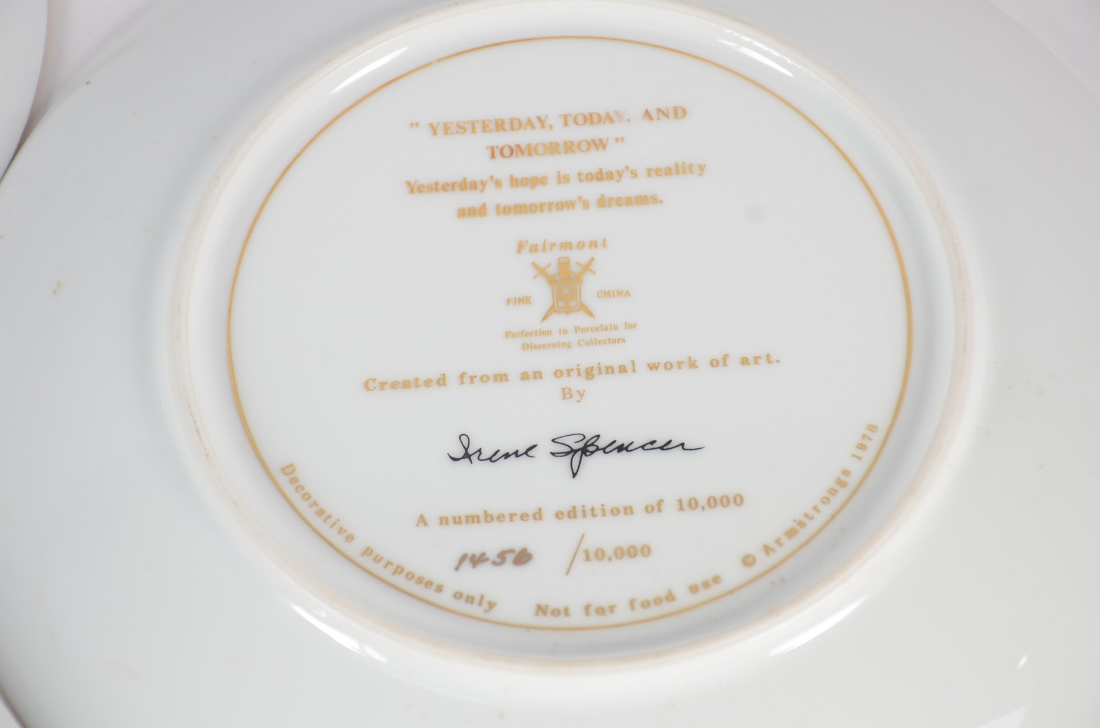 Cinco pratos de porcelana francesa de Limoges, alemã e americana... - foto 9 de 11