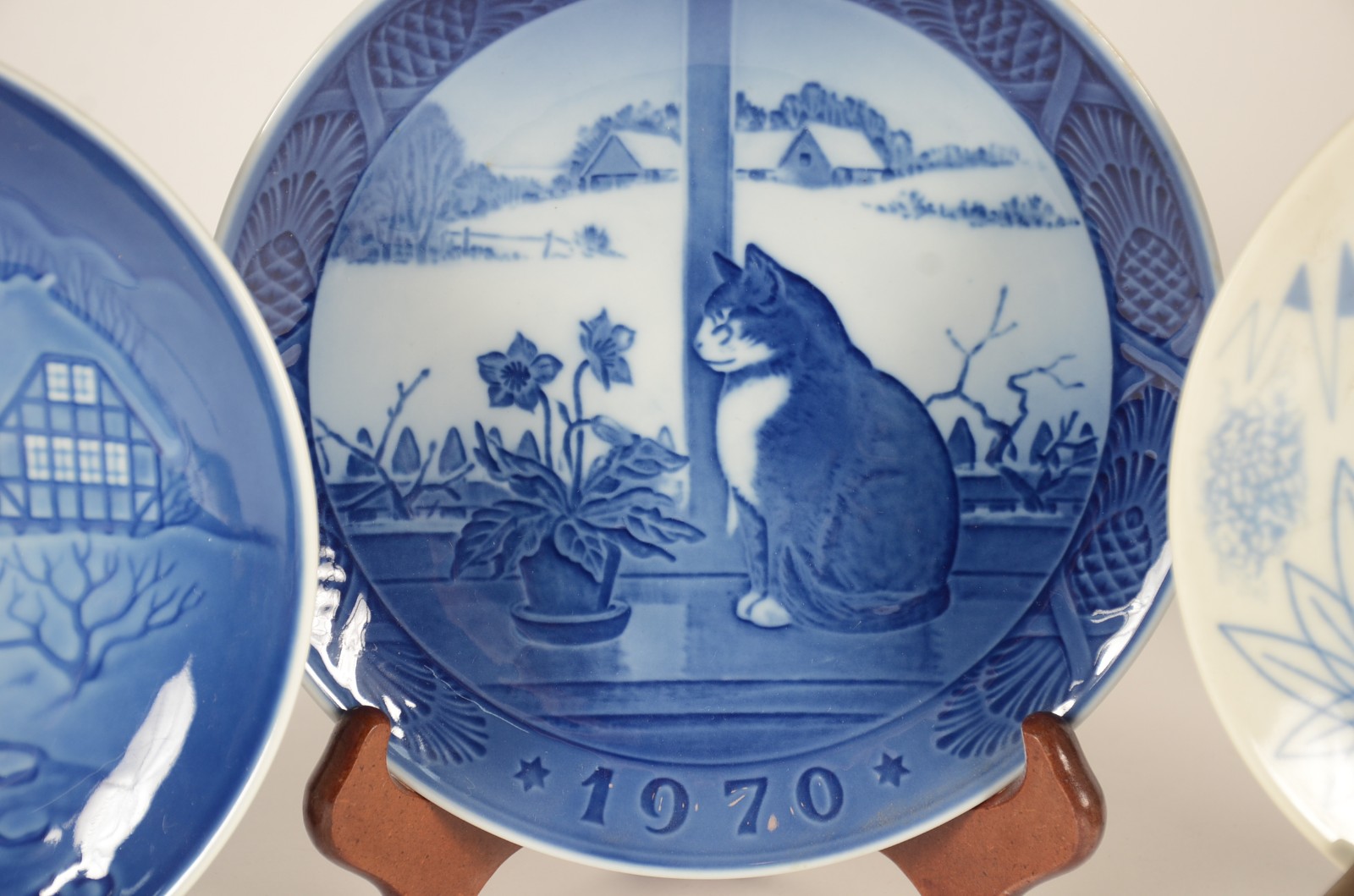 Cinco pratos de porcelana dinamarquesa Copenhagen e uma norueguesa... - foto 3 de 12
