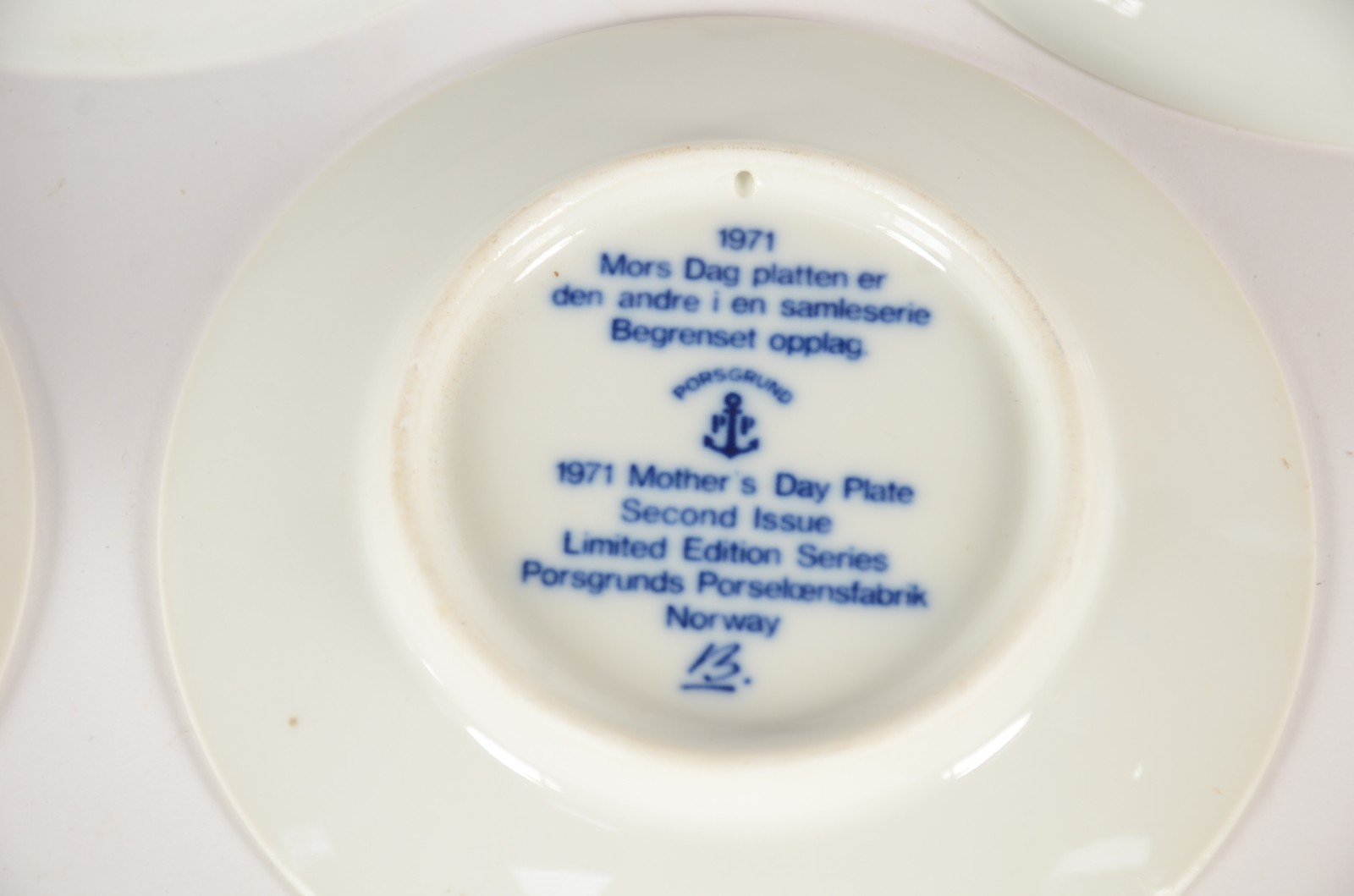 Cinco pratos de porcelana europeia comemorativos do dia das mães... - foto 5 de 8