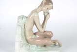 Lladró (1953),  - Escultura de porcelana espanhola policromada, feita à mão, representando "Fauno".