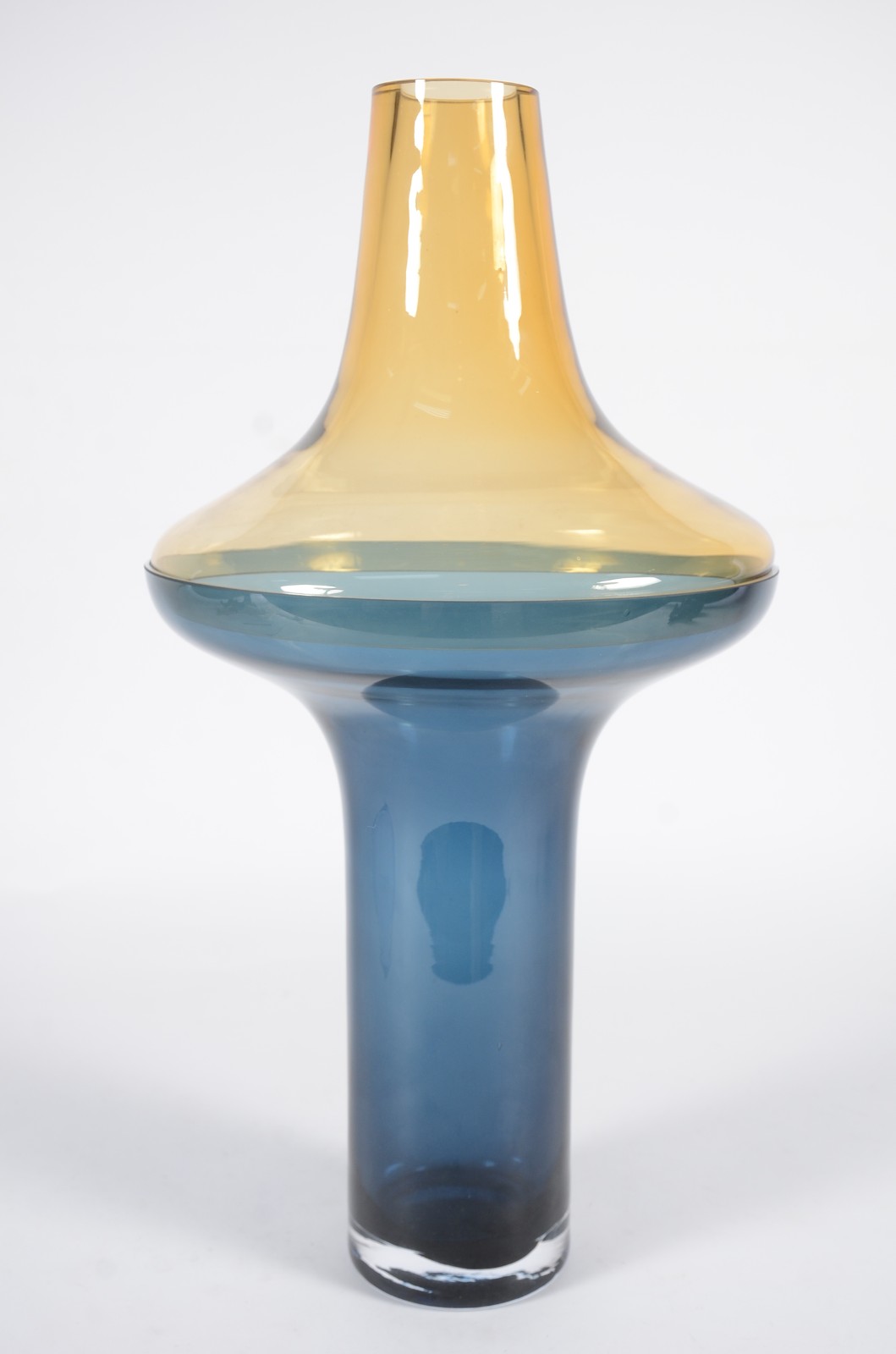Vaso de vidro decorativo. - foto 1 de 6
