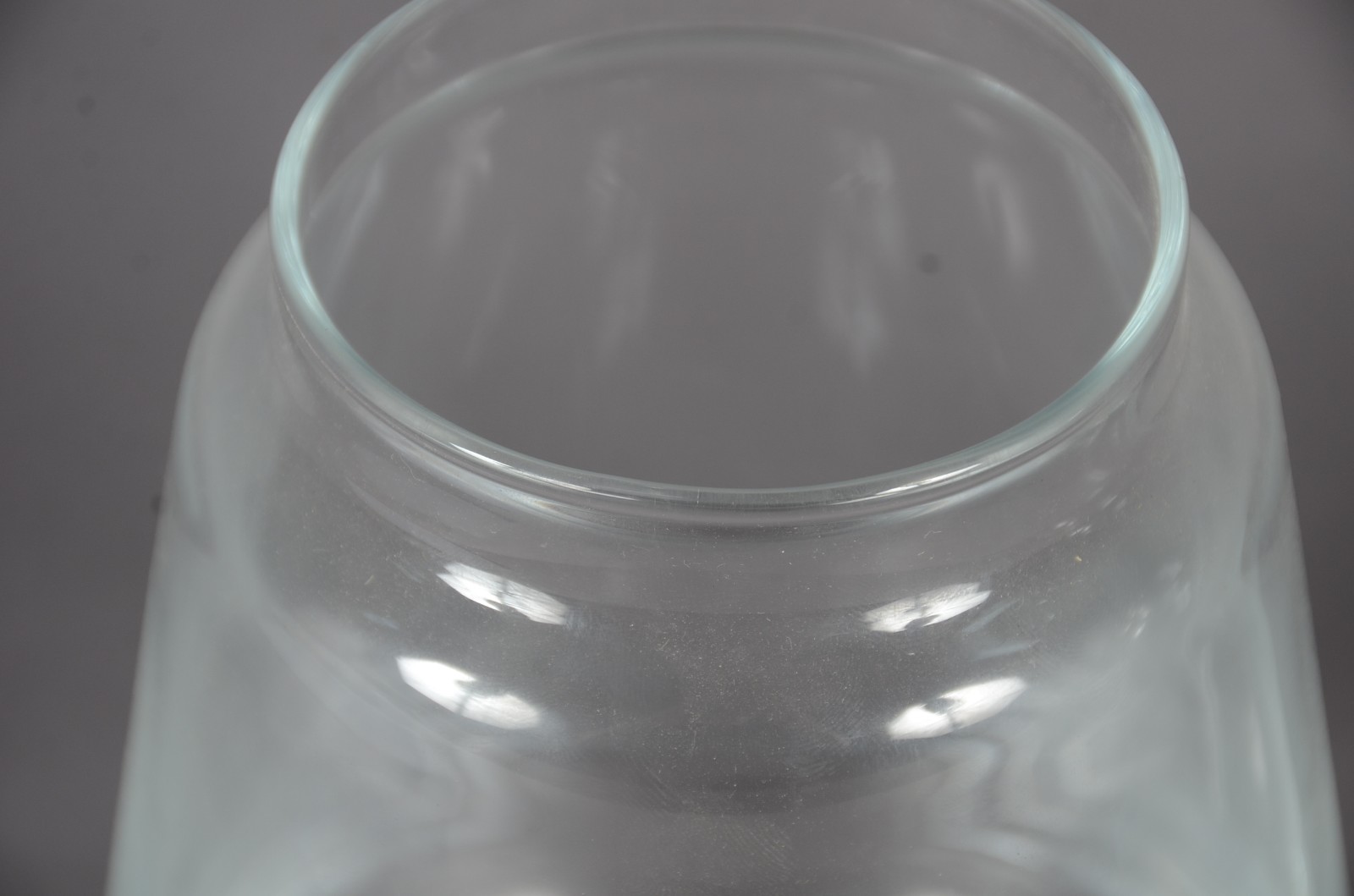 Par de vasos em demi cristal liso. - foto 3 de 4