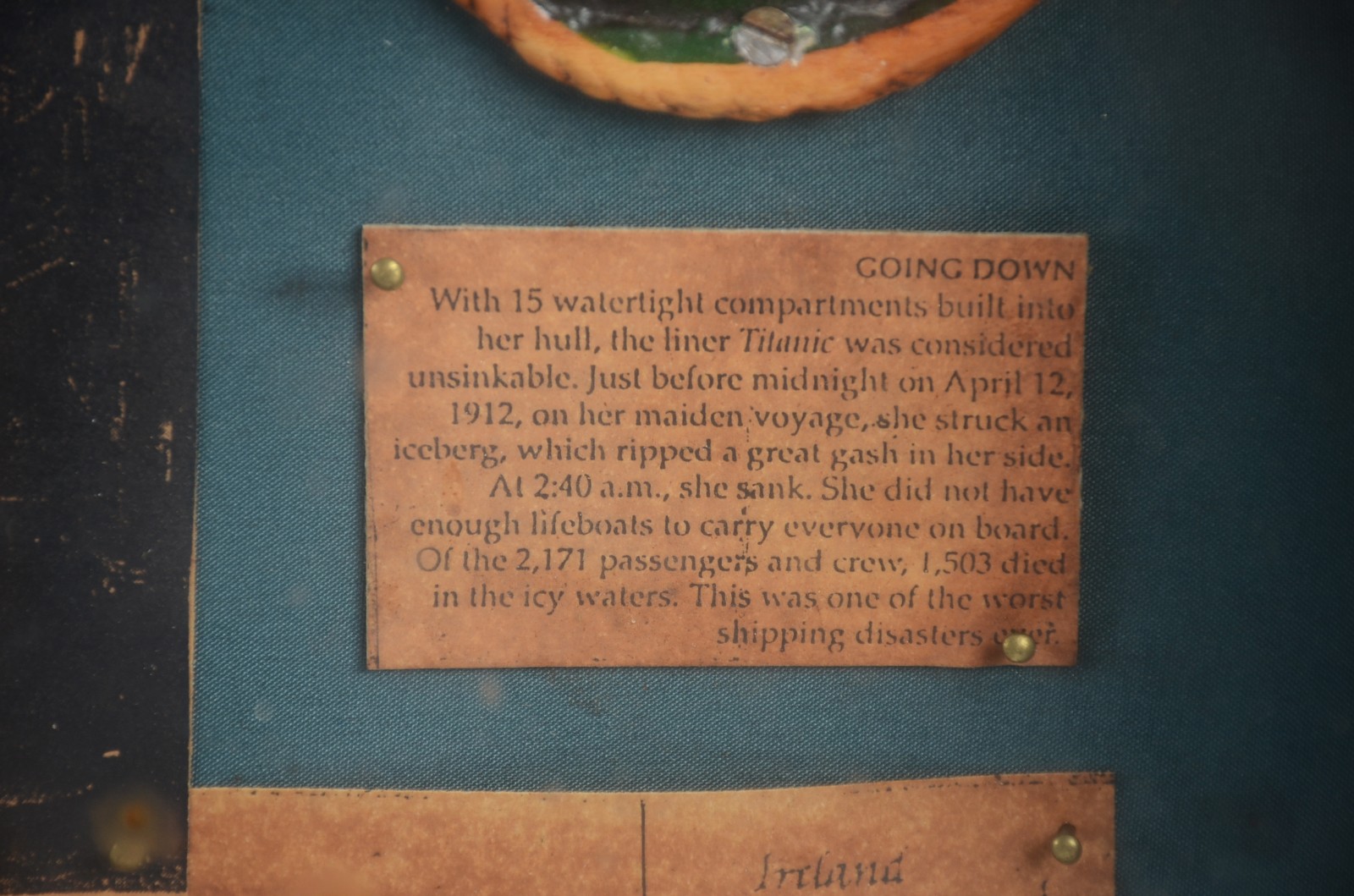 Quadro decorativo representando o navio Titanic e sua história. - foto 4 de 11